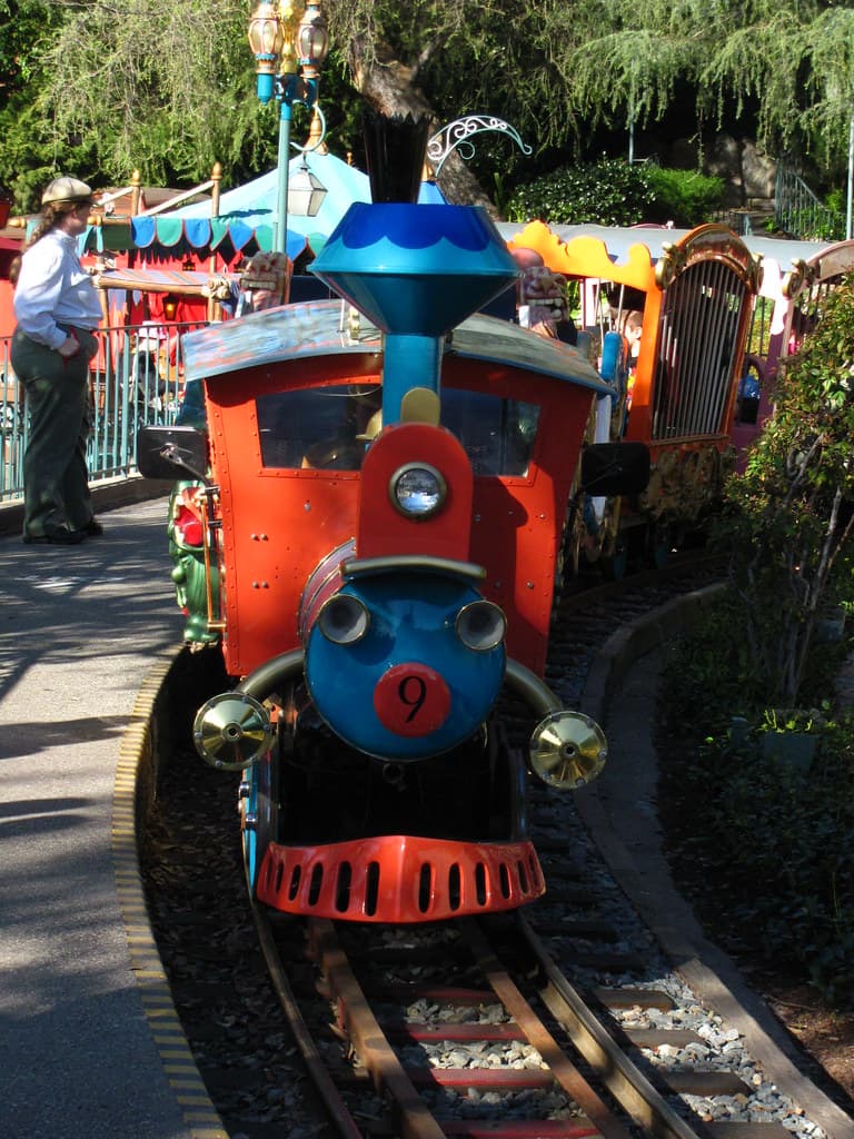 Casey Jr. – Le Petit Train du Cirque at Disneyland Park (Paris)
