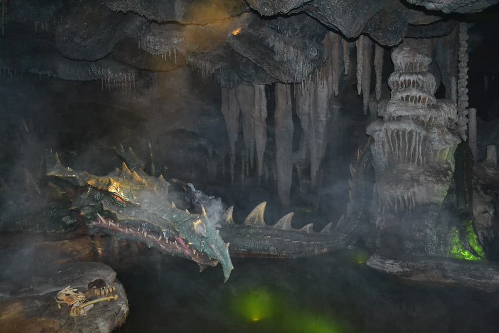 La Tanière du Dragon at Disneyland Park (Paris)