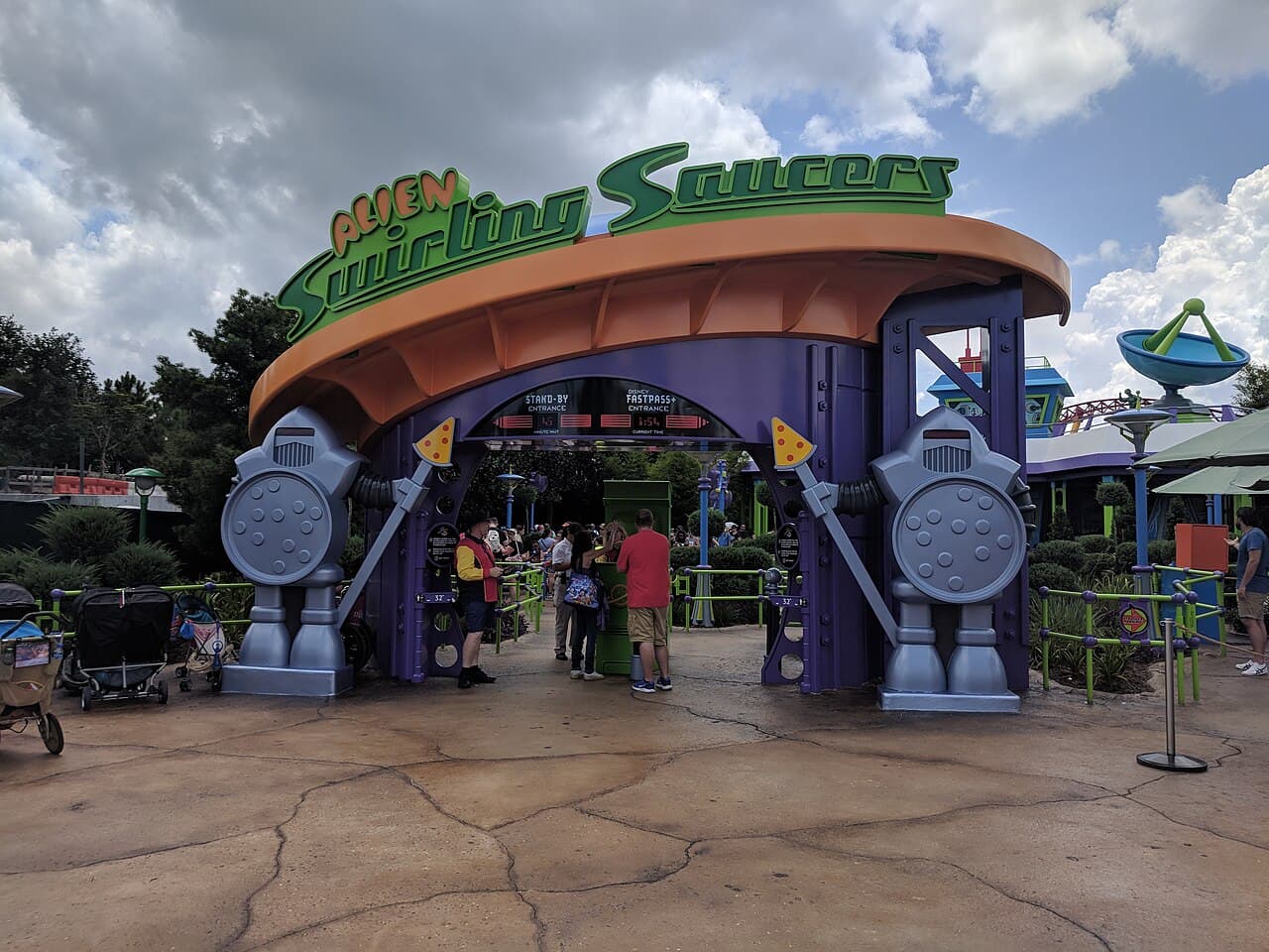 Alien Swirling Saucers at Disney's Hollywood Studios