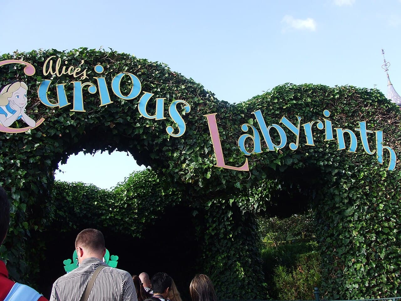 Alice's Curious Labyrinth at Disneyland Park (Paris)