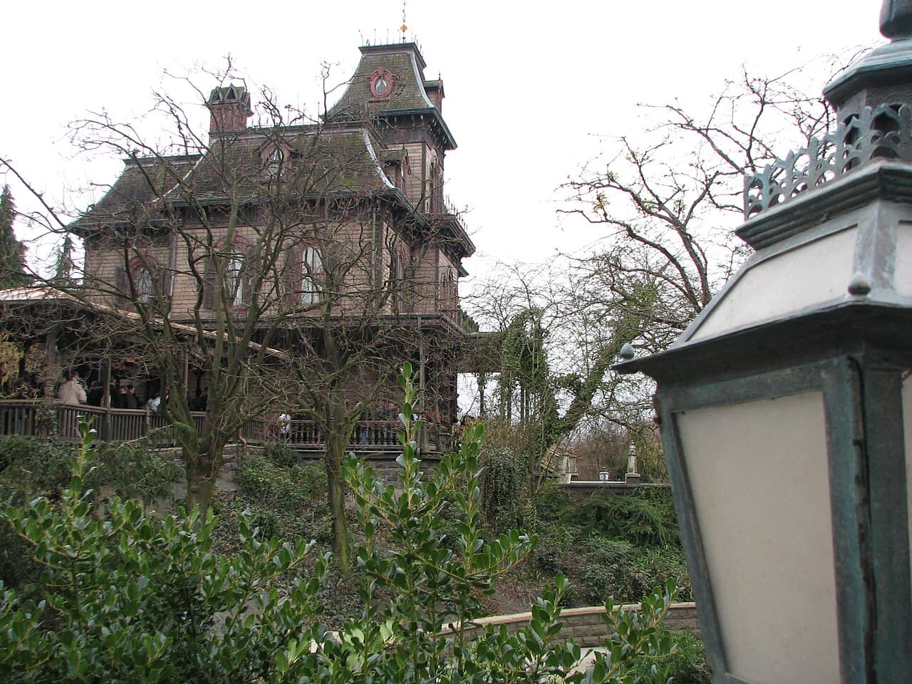 Phantom Manor at Disneyland Park (Paris)