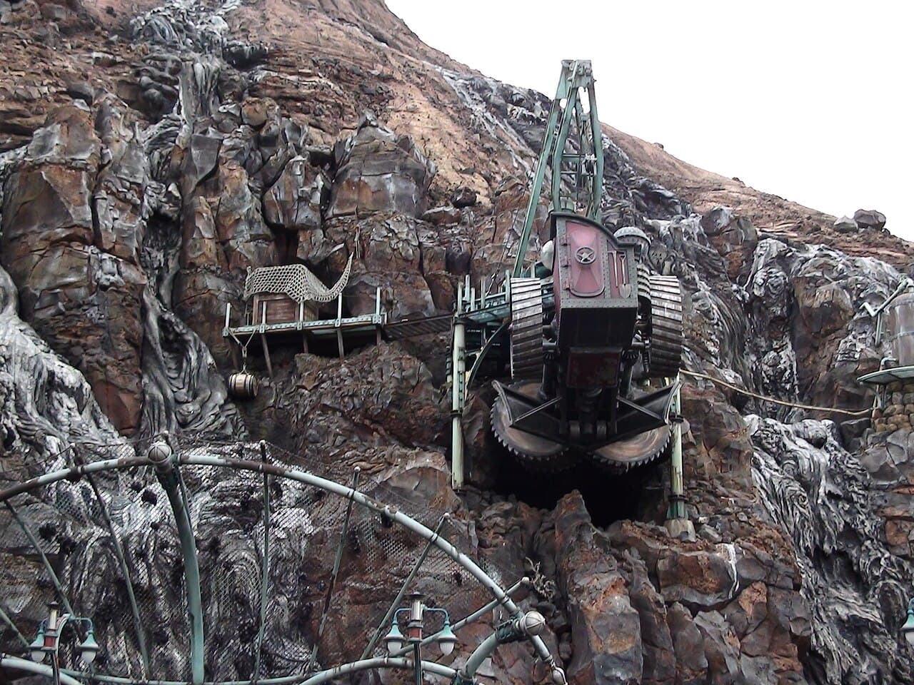 Journey to the Center of the Earth at Tokyo DisneySea
